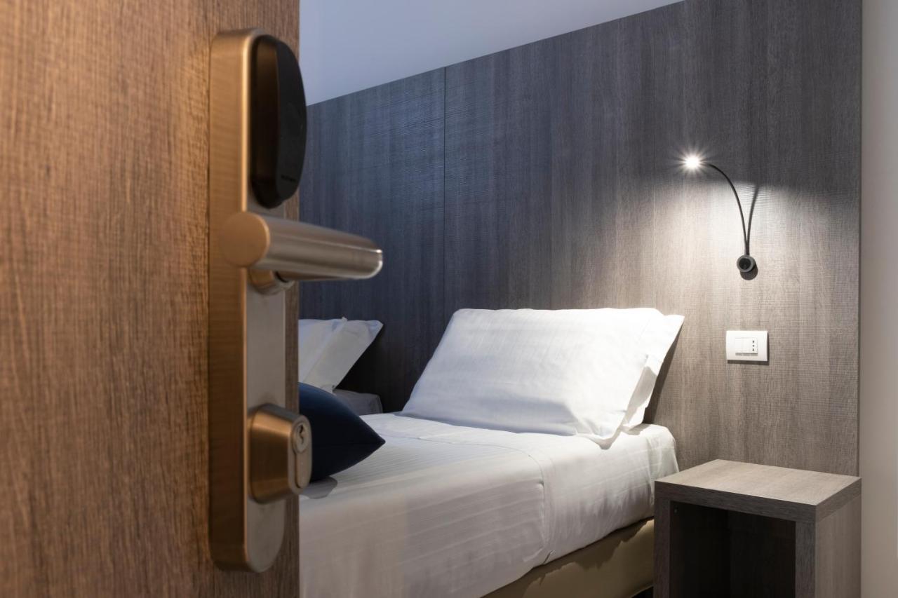 Salus Locazione Turistica Hotel Verona Exterior photo